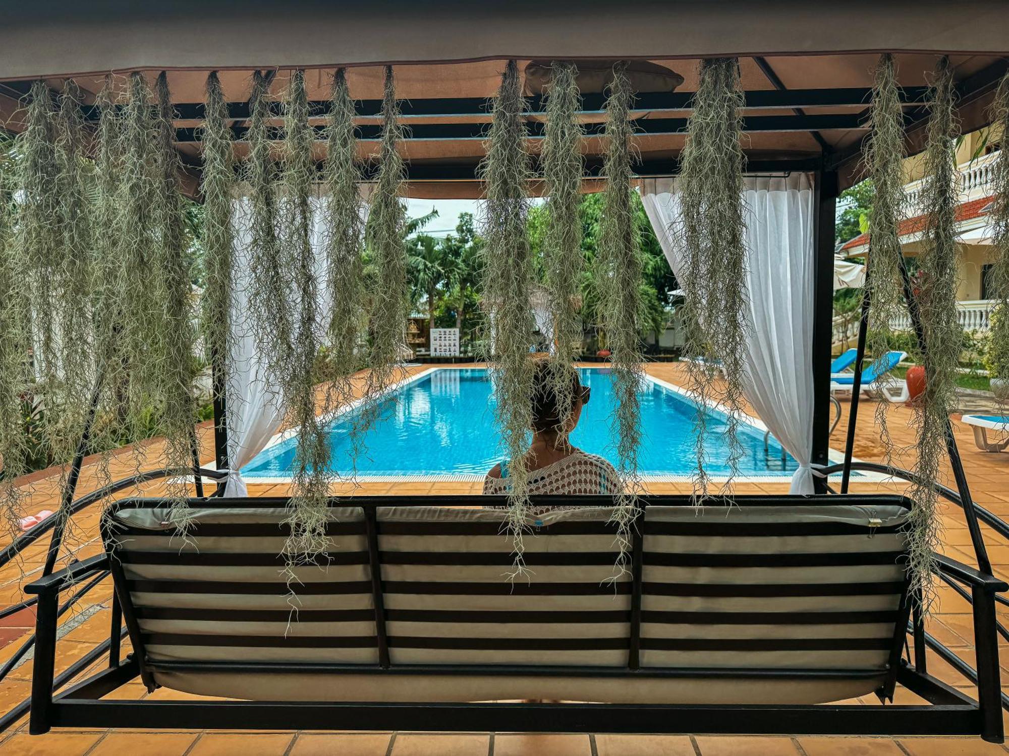 Riviera Hotel & Resort Kep Exterior photo